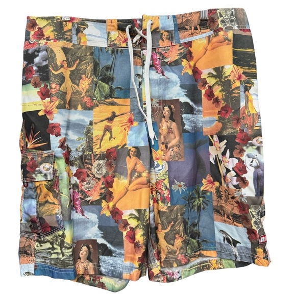 Solitude Hawaiian Collage Swim Trunks Men’s Size 36 - Picture 1 of 6